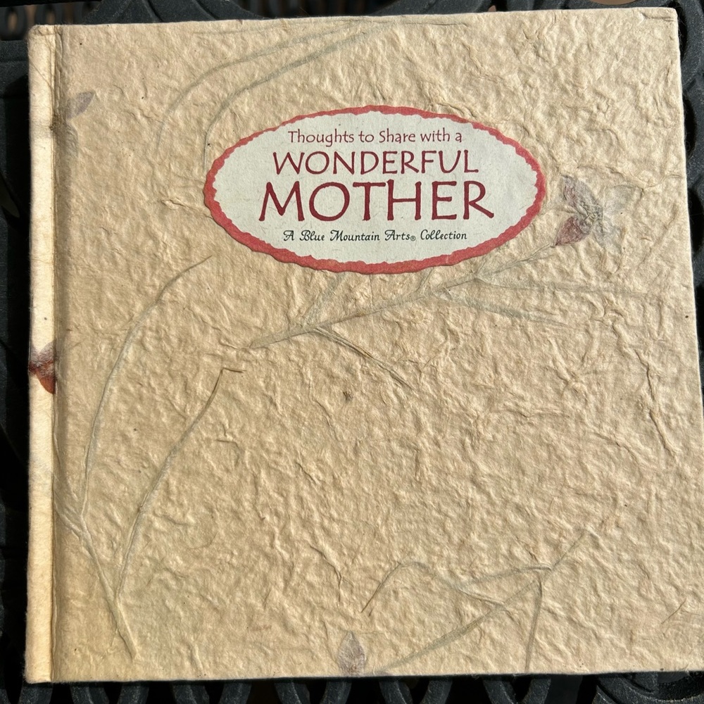 Blue Mountain Arts Mother’s Day keepsake book.
